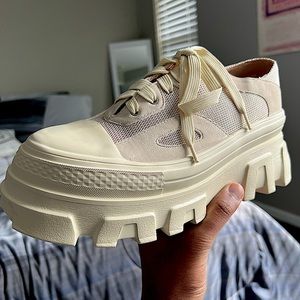 ASOS BEIGE PLATFORM SNEAKERS (MEN US 11/ UK 10)